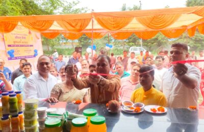 दुग्ध विकास मंत्री सौरभ बहुगुणा की पहल पर रुद्रपुर शहर में यहां खोले गए आंचल कैफे, मेयर रामपाल सिंह ने रिबन काटकर किया शुभारंभ